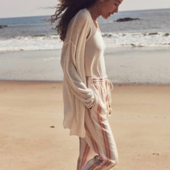 Faherty Sweaters - NEW Faherty Bellamy Linen Cardigan      (PCB)